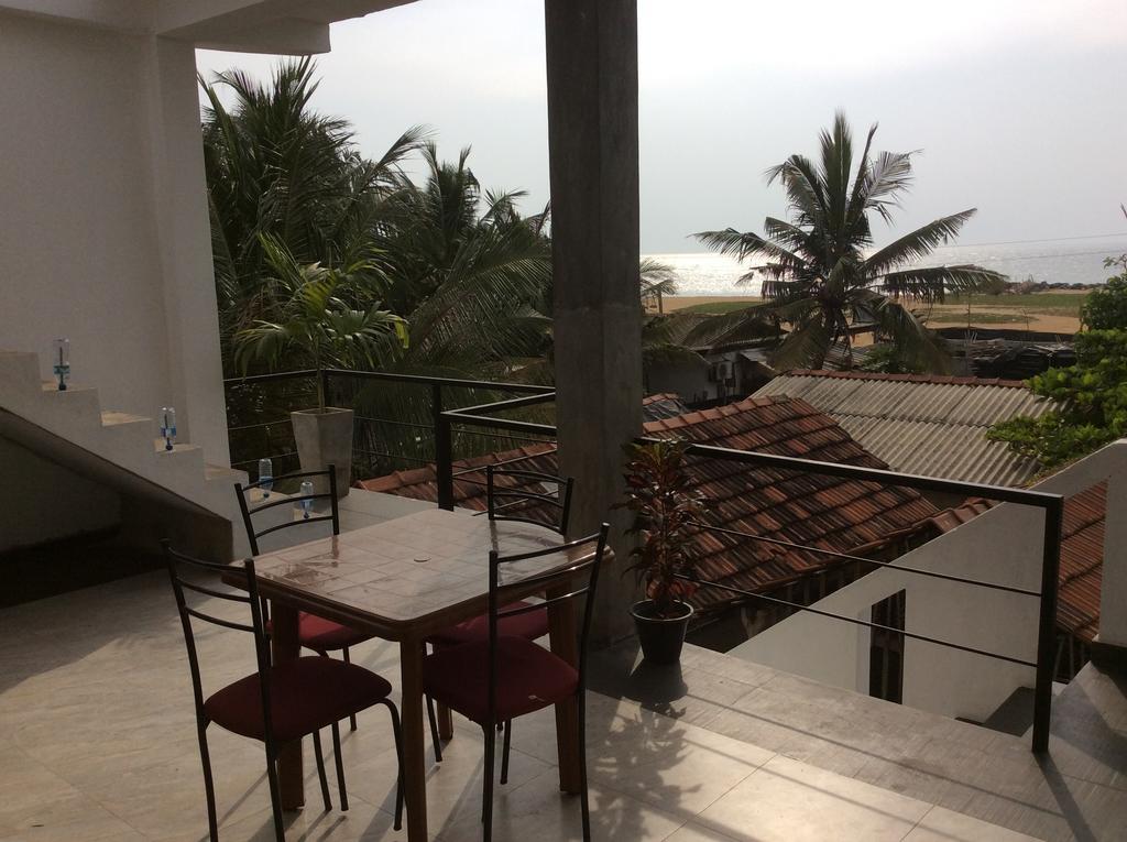 Petit Guest House Negombo Chambre photo