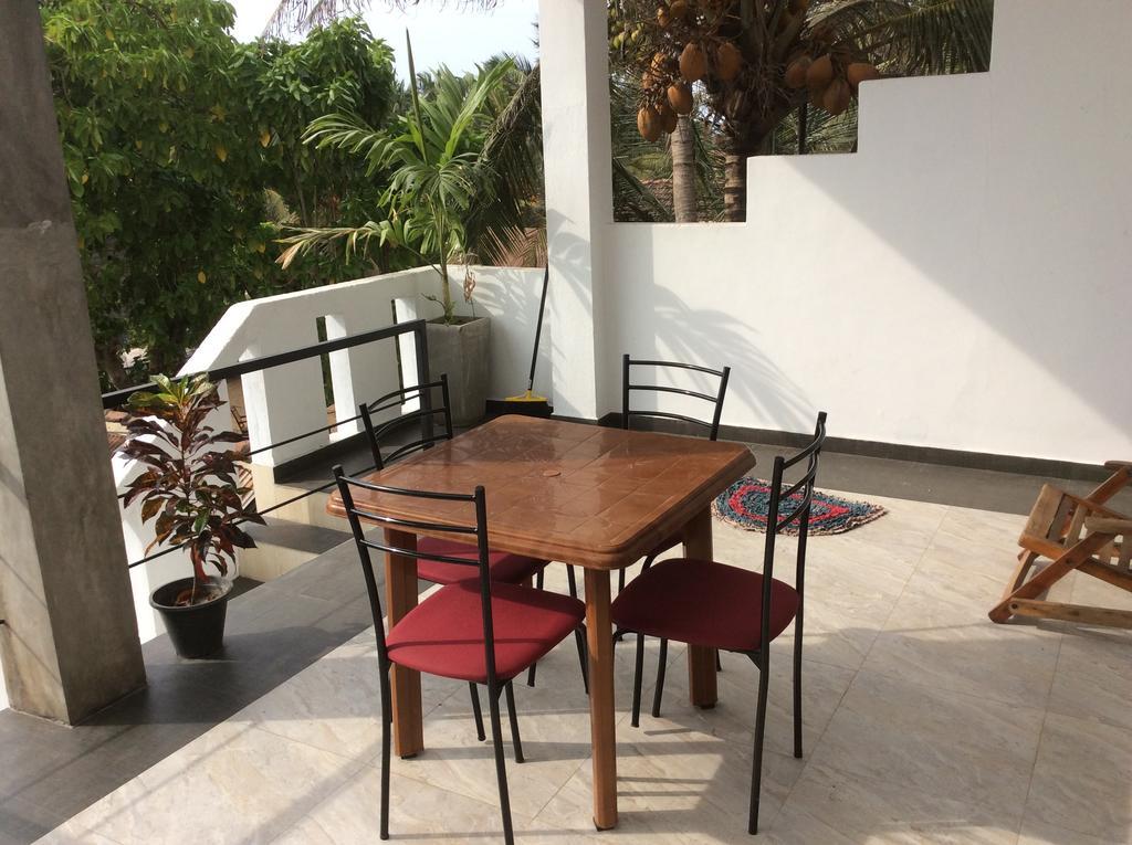 Petit Guest House Negombo Chambre photo